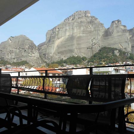 Meteora Panorama At The City Center Kalambaka Eksteriør billede