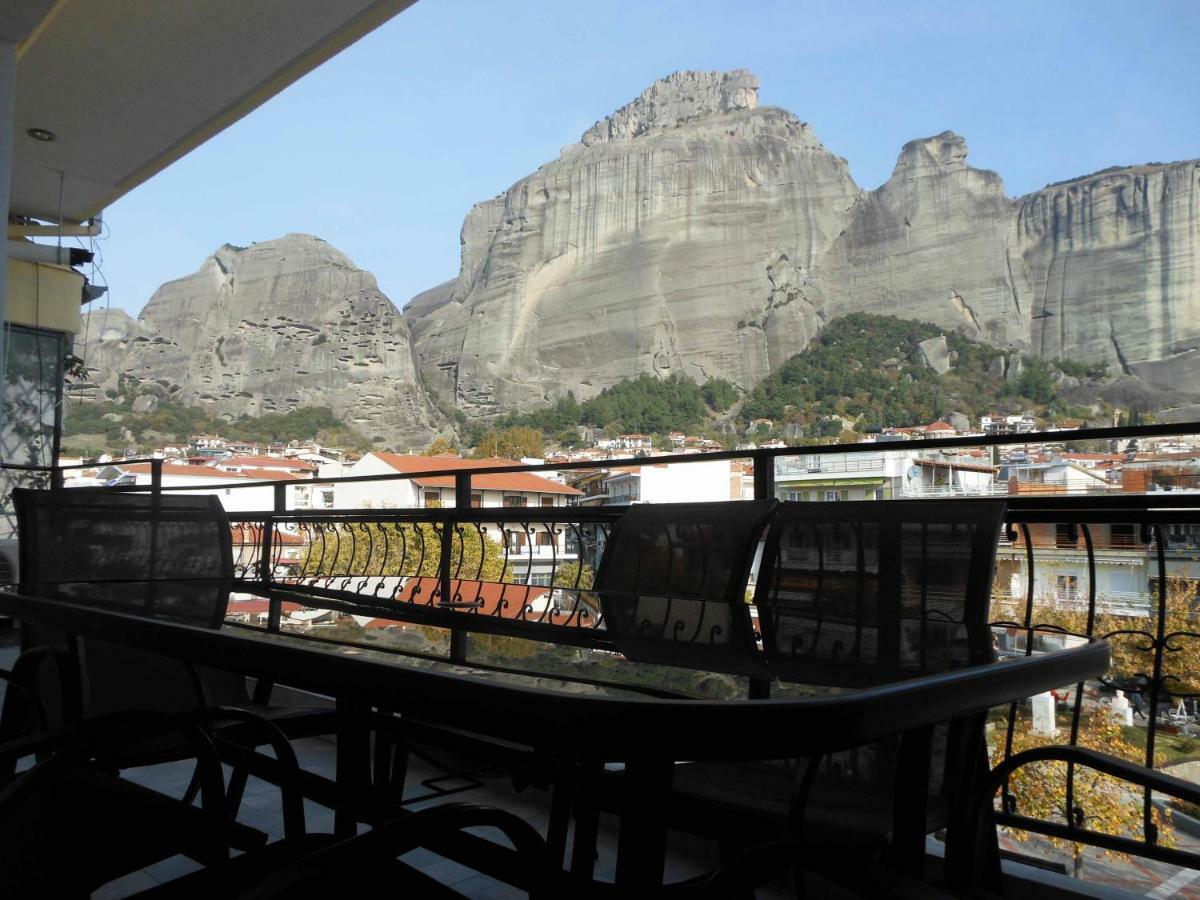Meteora Panorama At The City Center Kalambaka Eksteriør billede