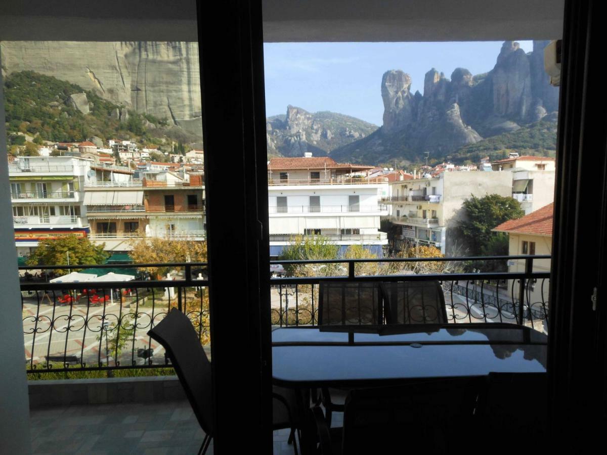 Meteora Panorama At The City Center Kalambaka Eksteriør billede